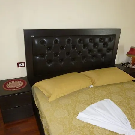 Hotel - 777